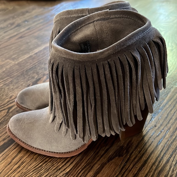 Frye Ilana Fringe Bootie - Picture 4 of 8